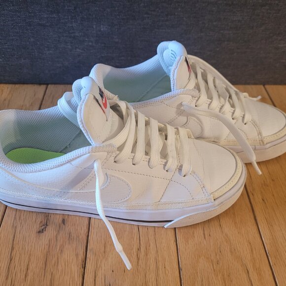 Nike Kids' Court Legacy White Shoes Size: U.S - 5 - Picture 2 of 5